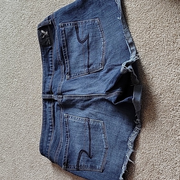 Denim American Eagle Shorts - Picture 4 of 4